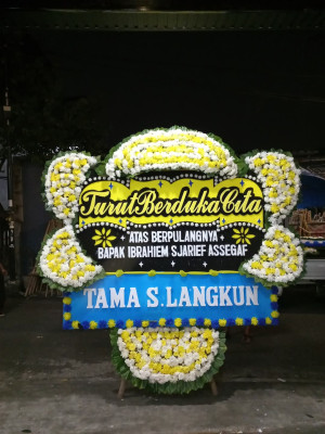 Papan Bunga Duka di Curug