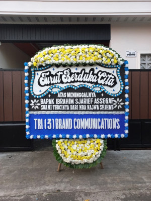 Papan Bunga Duka di Curug
